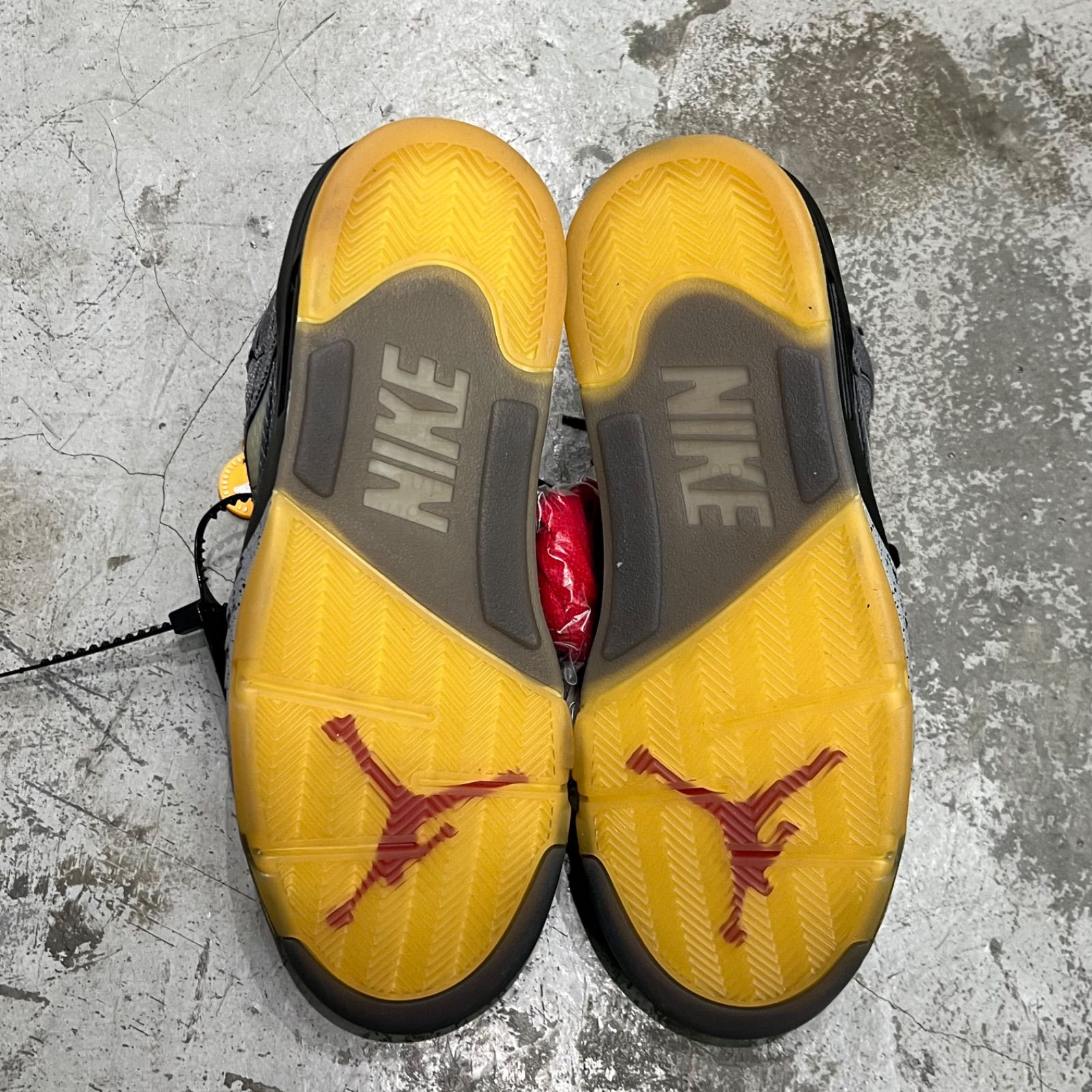 NIKE AIR JORDAN 5 RETRO SP OFF WHITE BLACK FIRE RED-MUSLIN エア 