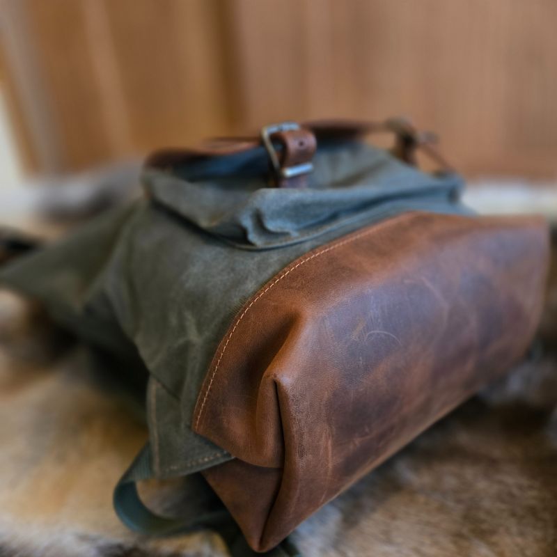 ハンドメイド ブッシュクラフト レザーキャンバスデイパック リュックサック バックパック ラックサック ソロ デュオ 27L 登山 OLIVEOS_COM_TR