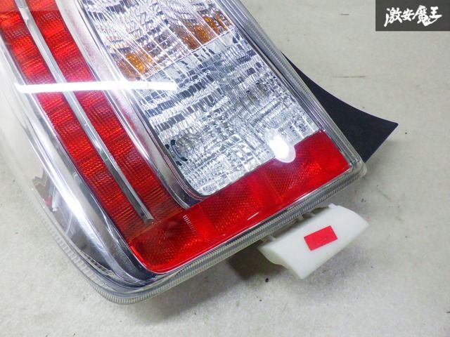 破損無し！】トヨタ純正 ZVW30 プリウス G'S 後期 テールランプ テール
