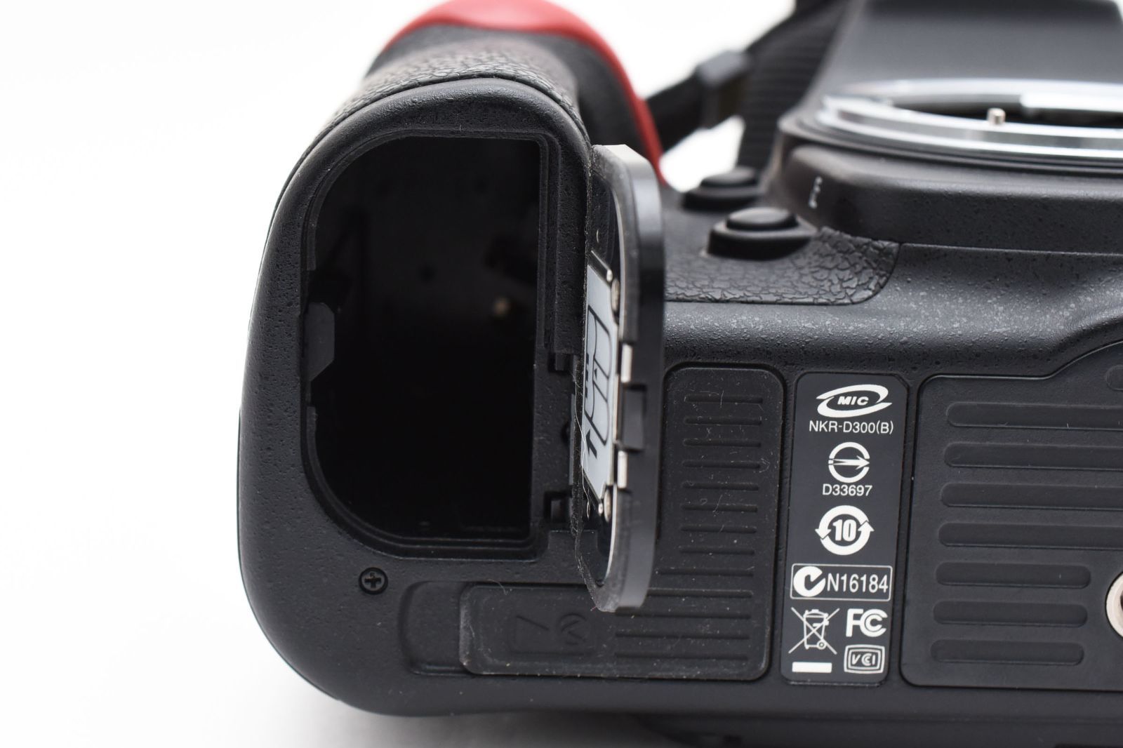☆美品☆シャッター回数：14700枚☆ ニコン Nikon D300 ボディ 