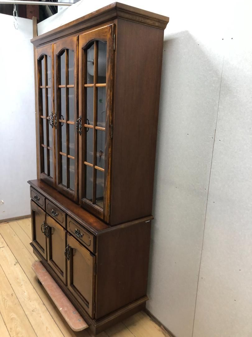 【古家具】カリモク家具 コロニアル ヴィンテージ 食器棚　750709-9 古家具】カリモク家具 コロニアル ヴィンテージ 食器棚 750709-9