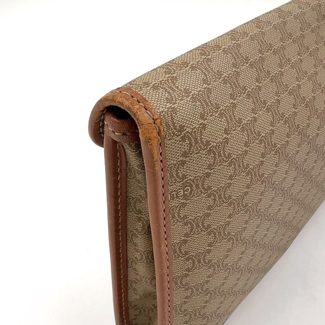 クラッチバッグ