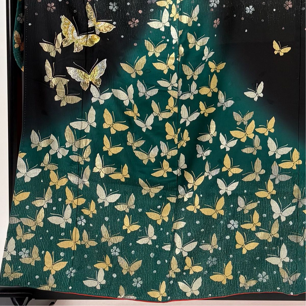 振袖 身丈159cm 裄丈66cm M 袷 蝶 桜 金銀彩 ラメ 黒 正絹 秀品