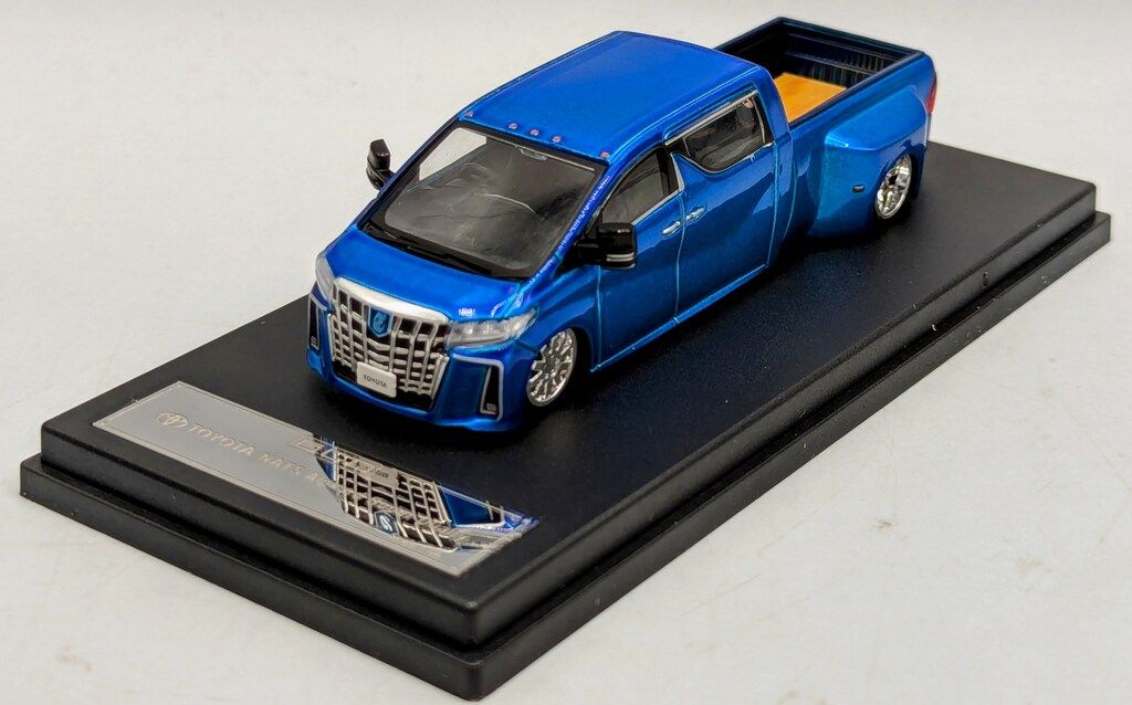 G.C.D 1/64 TOYOTA NATS Alphard Super Dually Blue