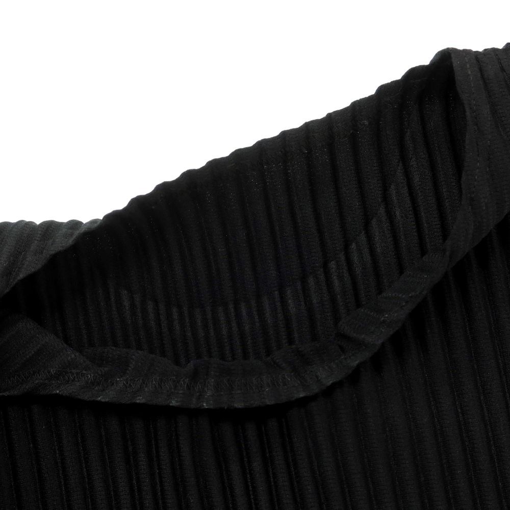 【大人気完売商品】【美品】homme plisse 半袖カットソー　ブラック 大人気完売商品】【美品】homme plisse 半袖カットソー ブラック