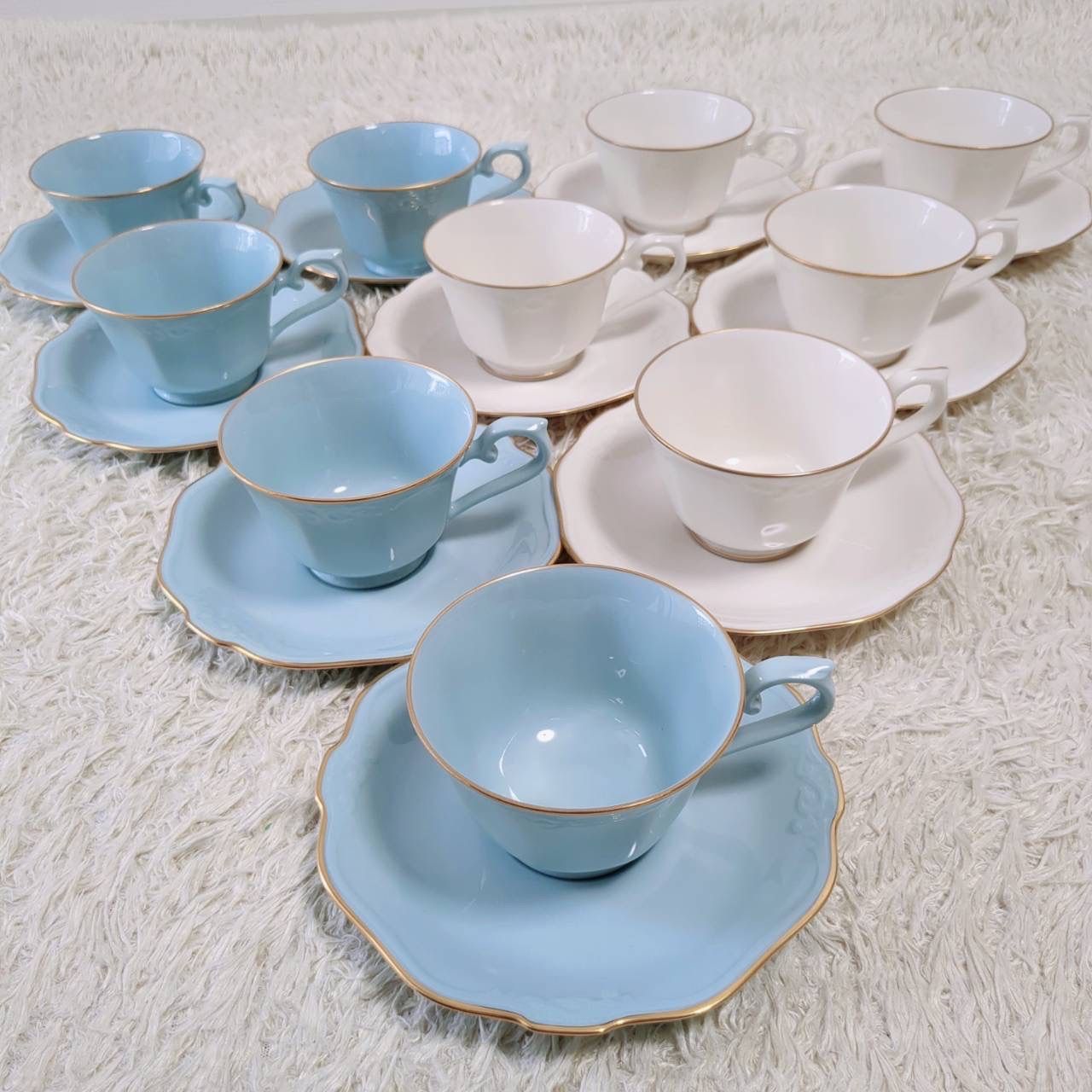 ノリタケ  Noritake★未使用に近い★希少★10客セット★カップ＆ソーサー★コンテンポラリー★シェープエンボス★ペールブルー＆アイボリー★金彩★昭和レトロ