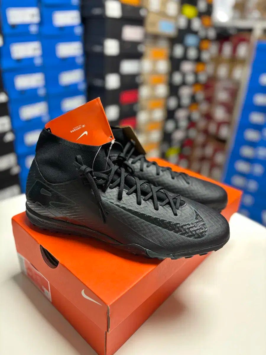 275 NIKE ナイキ アカデミー TF サッカーシューズ FQ8331 ー 002