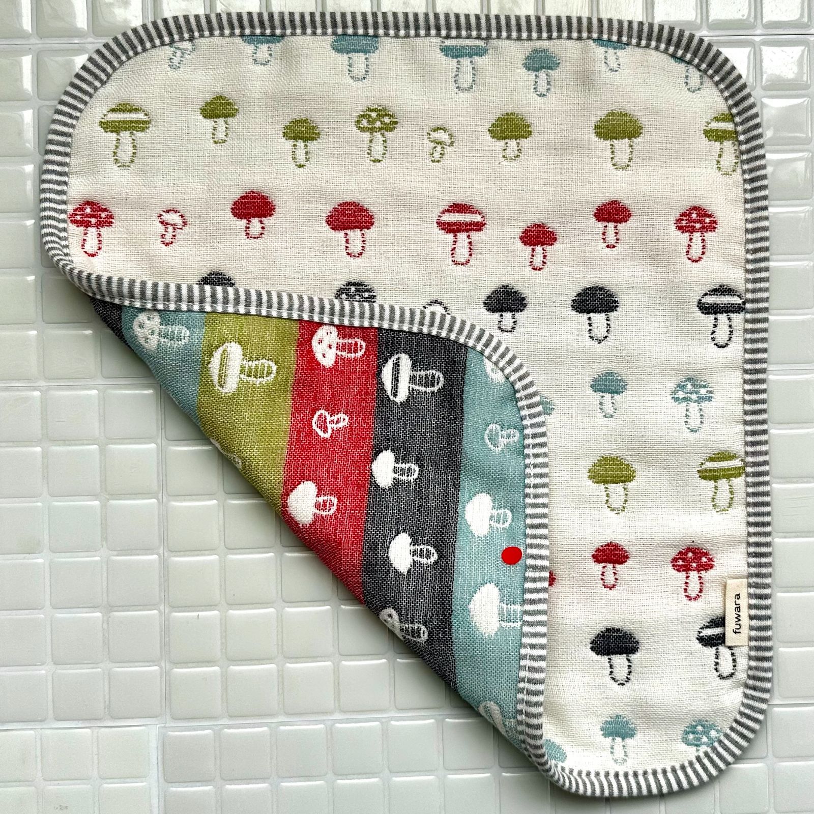 fuwara直送】6重ガーゼハンカチ きのこ柄 規格外品 定価1枚900