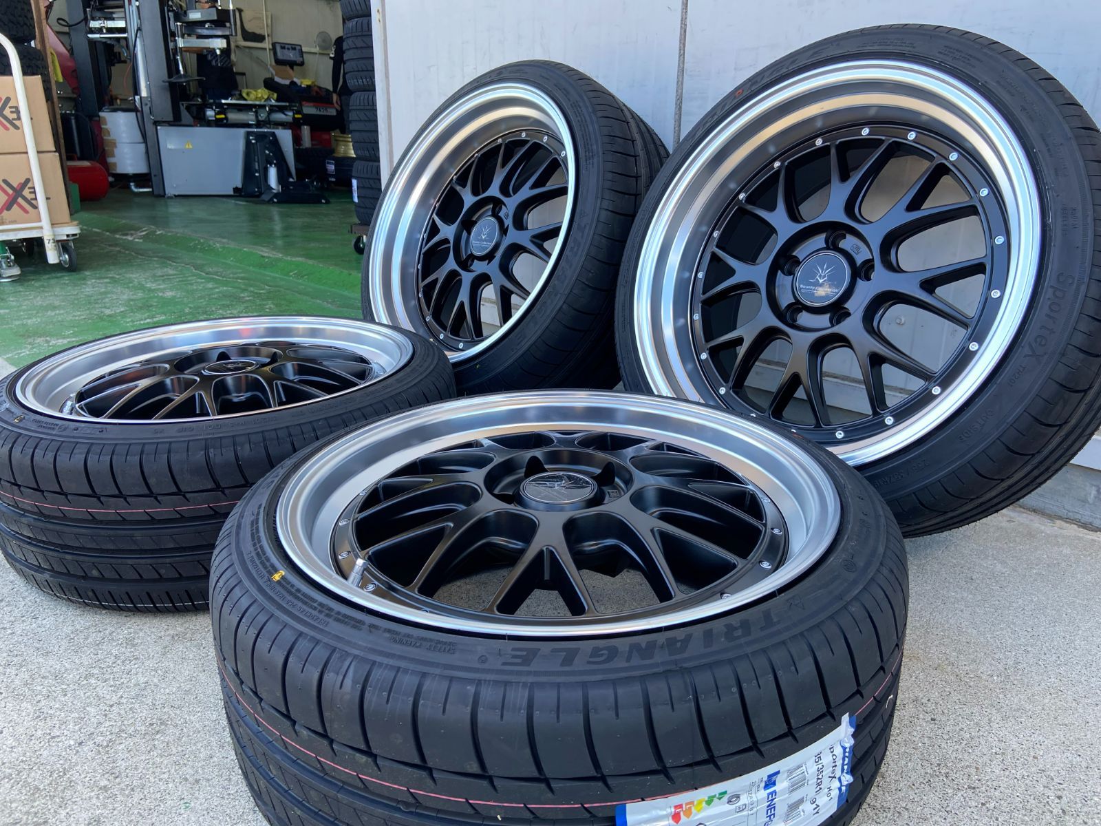  19インチアルファードヴェルファイアセルシオクラウン kit2iida_precious-bk-198035-