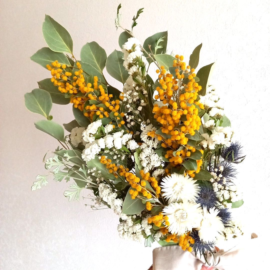 【ミモザのスワッグ】ドライフラワー スワッグ  ブーケ 春 142 ドライフラワー ミモザ スワッグ 花束 ブーケ プレゼント - メルカリ