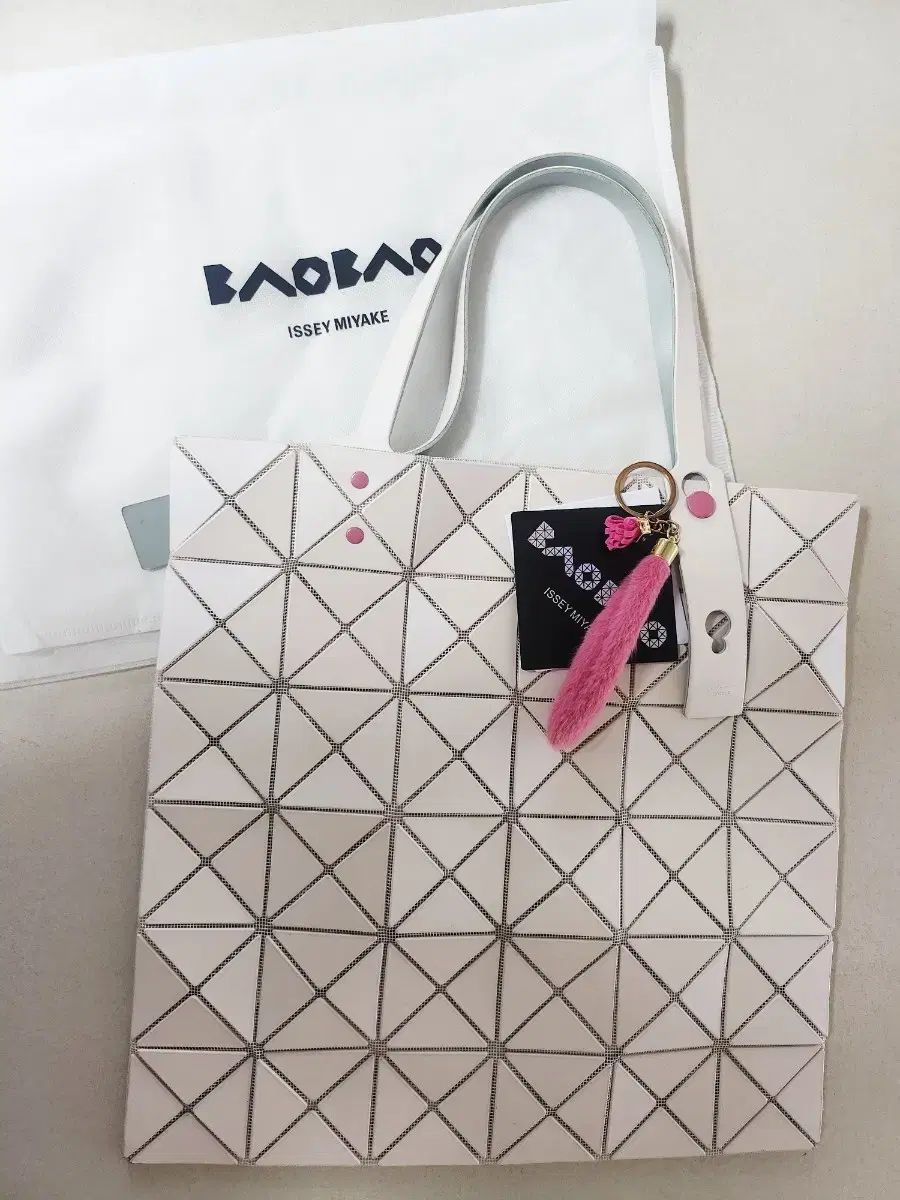 BAO BAO ISSEY MIYAKE トートバッグ レディース 【送料無料】 楽天市場】 バオバオ イッセイミヤケ BAO BAO ISSEY MIYAKE