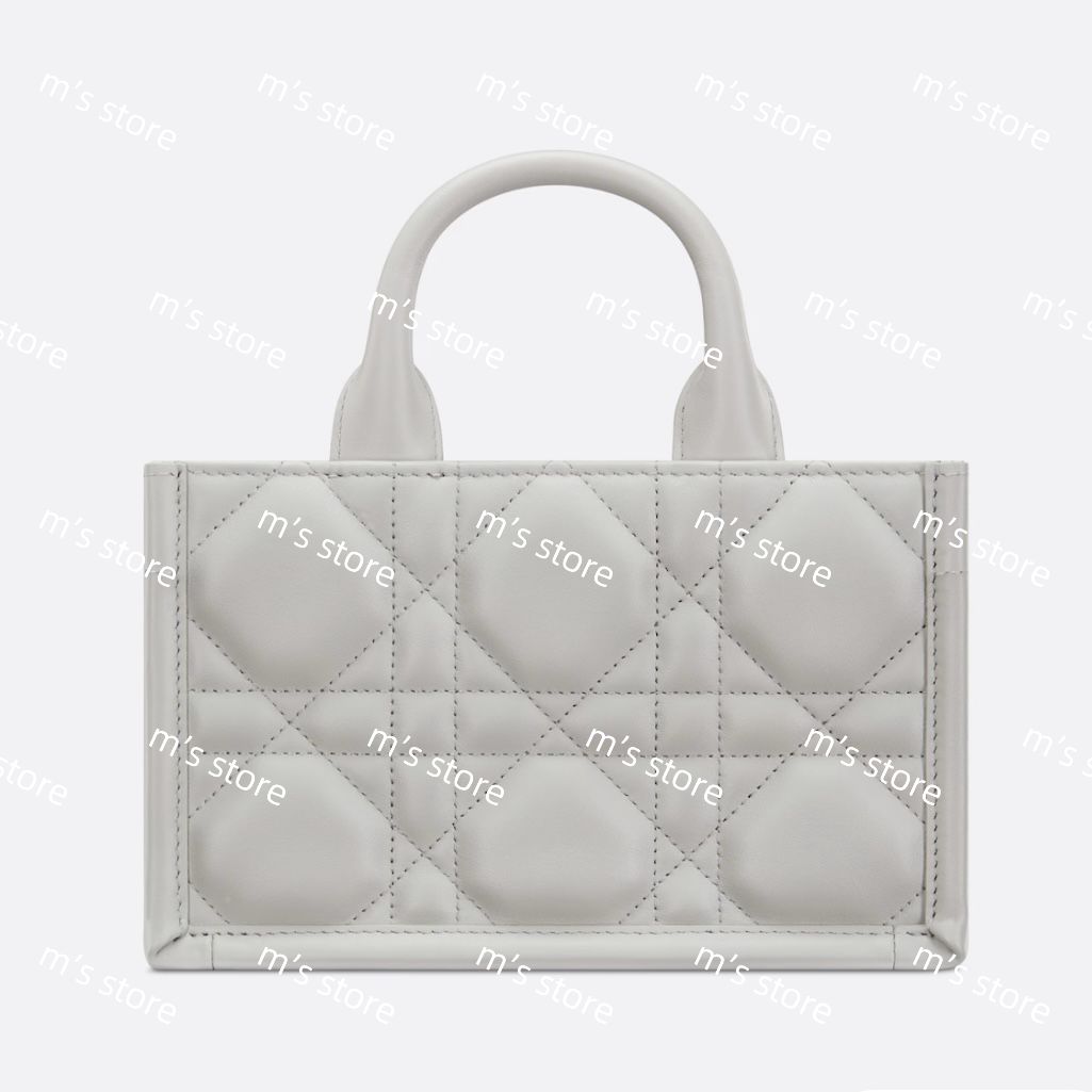 ✨クリスチャンディオール　グレー　Mサイズ✨ 新品 Christian Dior ディオール DIOR BOOK TOTE バッグ ミニ