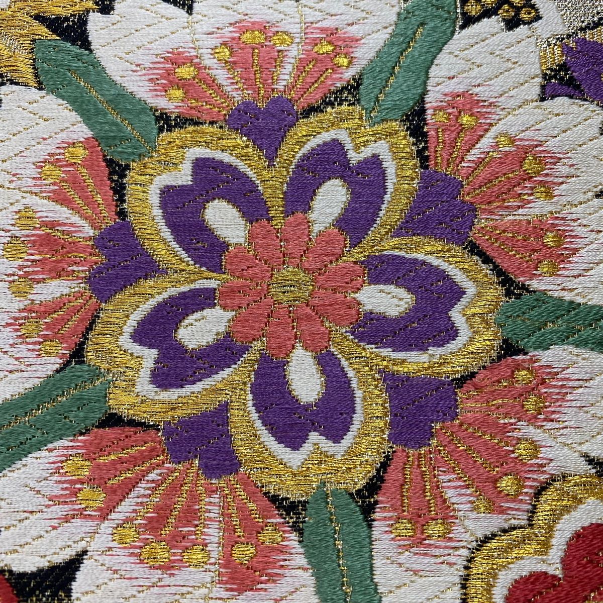 振袖フルセット(7点)・古典柄・舞蝶・金通し地・金銀彩・暈し染・箔・正絹 成人式振袖レンタル・紺碧 青系 暈し染め 金彩 手描き 絞り 辻が花 蝶