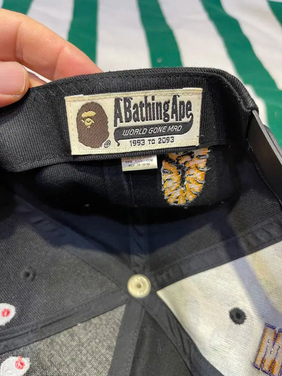 値下げ「80s」コムサデモード ヴィンテージ 本革 豚革 刺繍ロゴ 希少