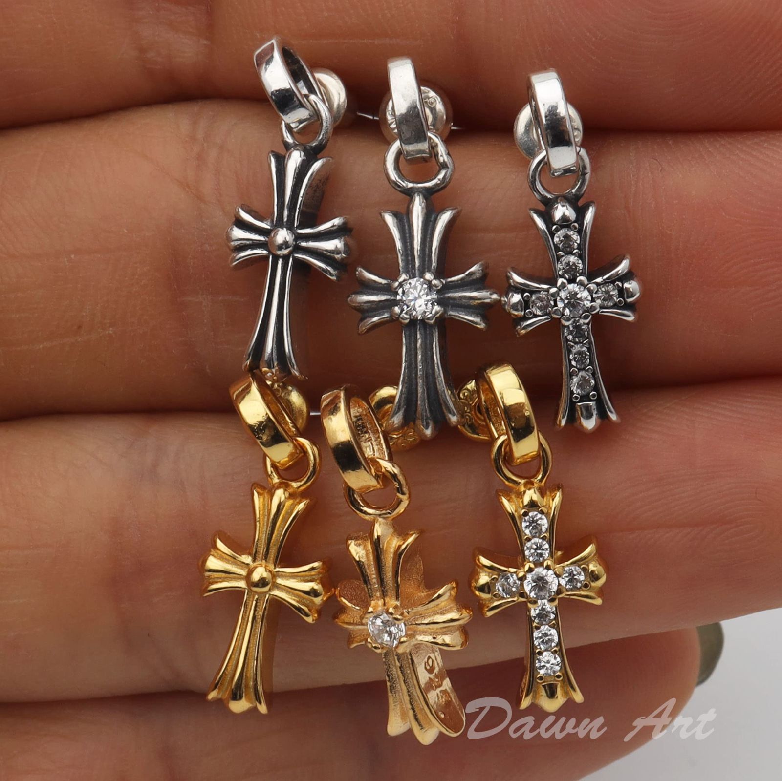 22K クロス　ピアス 片耳　刻印あり22K ゴールド クロス パヴェ ピアス Chrome Hearts - 22K クロス ピアス 片耳 刻印あり22K ゴールド