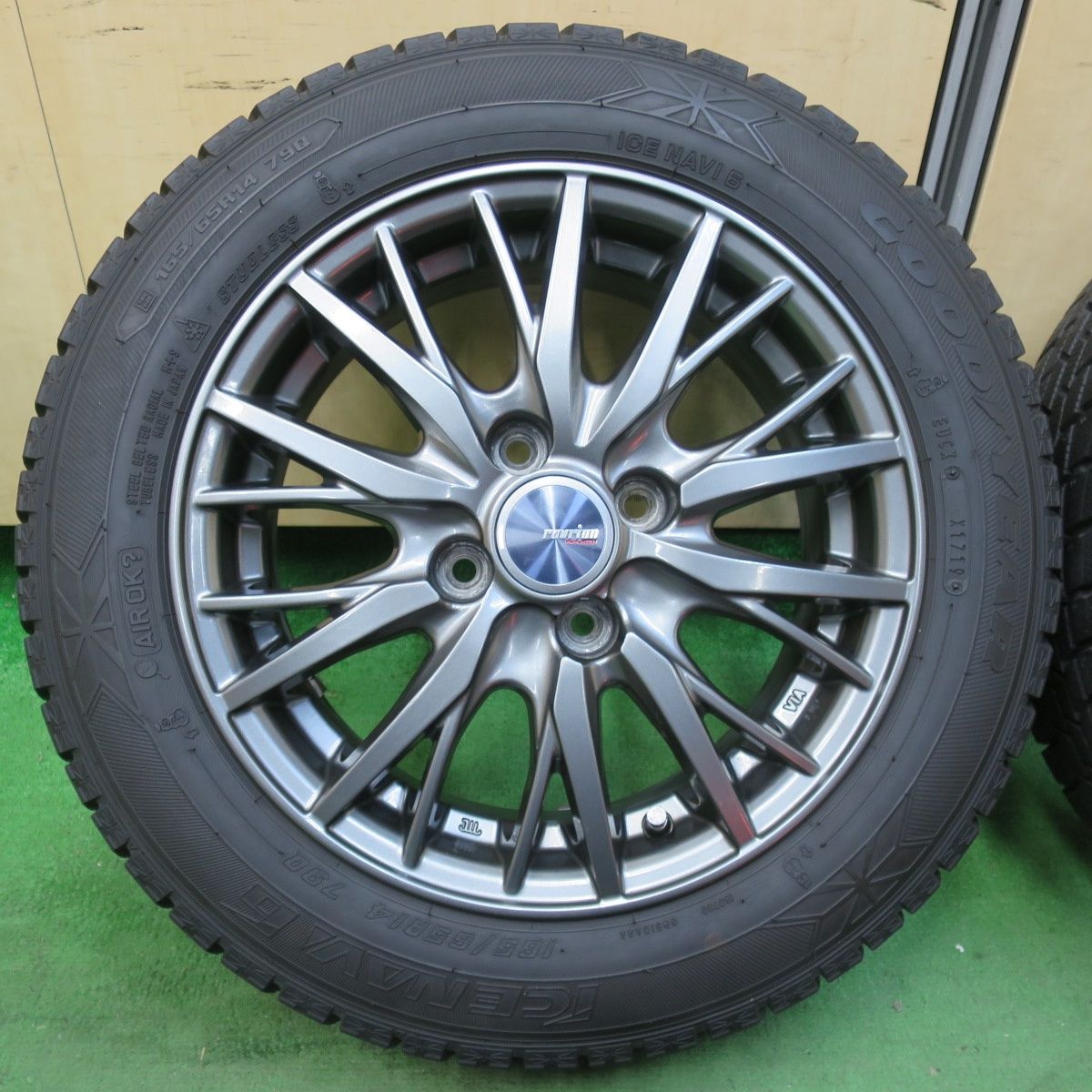バリ溝！キレイ！9分☆スタッドレス 165/65R14 グッドイヤー アイス 