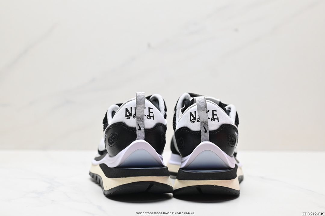 サカイ × ナイキ ヴェイパーワッフル 'ブラックアンドホワイト 23cm Nike Vaporwaffle sacai Black White サカイ ヴェイパーワッフル