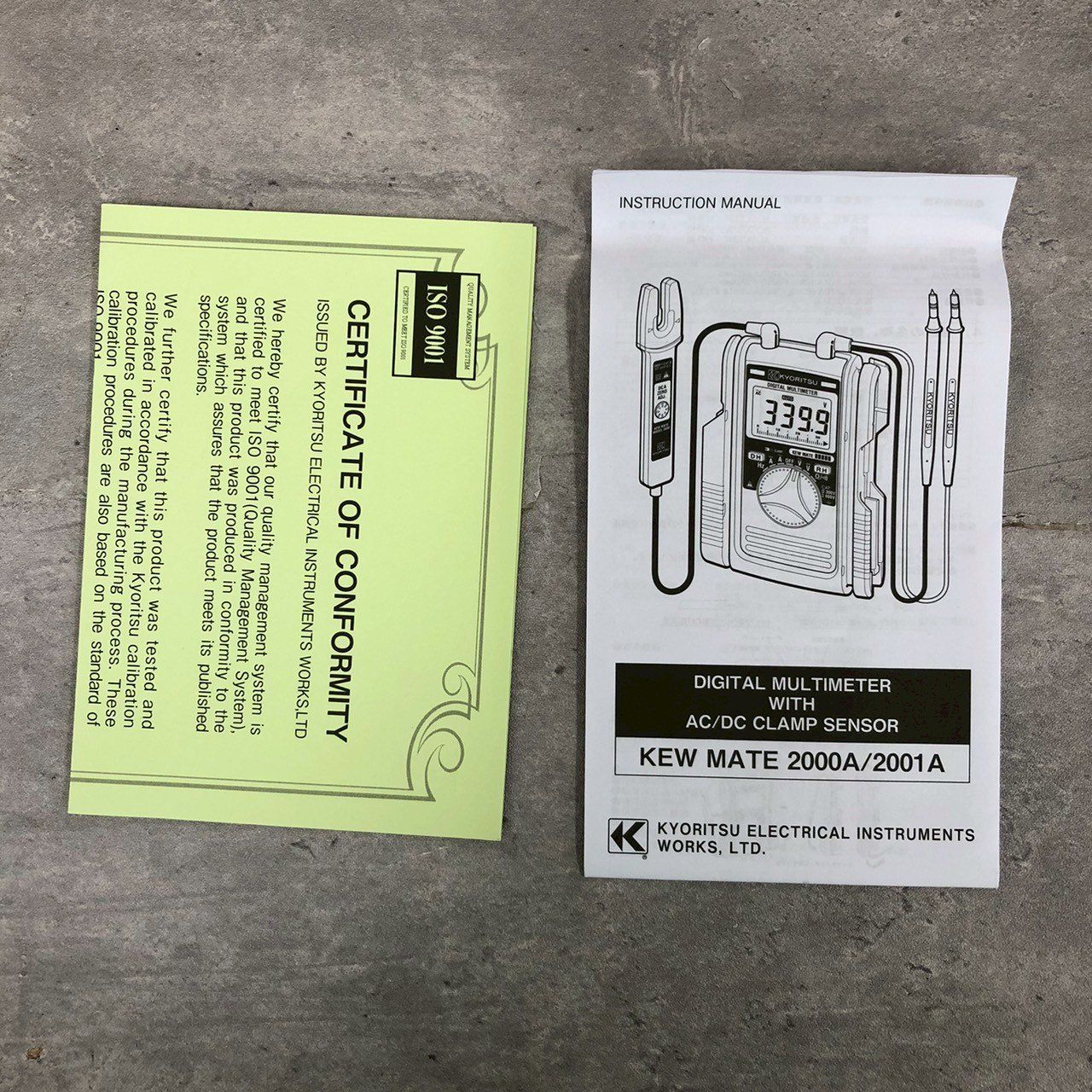 A デジタルマルチメーター