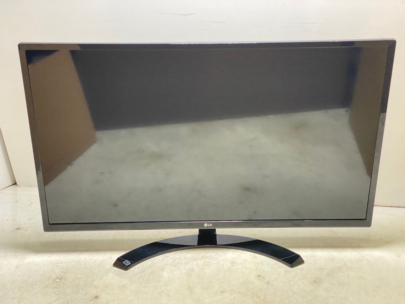 ☆決まりました☆【やり取り中】LG 32MP58HQ-W 31.5インチ フルHD/IPS