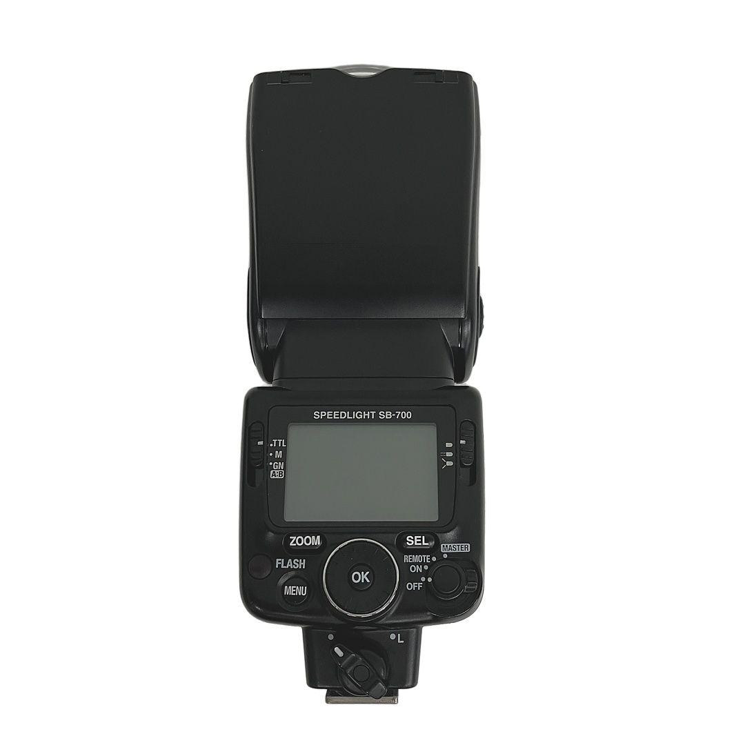 ストロボ/照明 Nikon SB700 価格.com - 『D850に乗せても存在感あります』ニコン