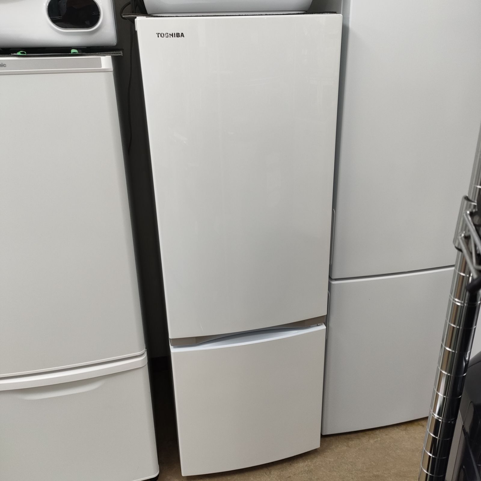 TOSHIBA 冷蔵庫GR-P17BS(W) ◇ TOSHIBA 2ドア 冷蔵庫 170L GR-P17BS(W 