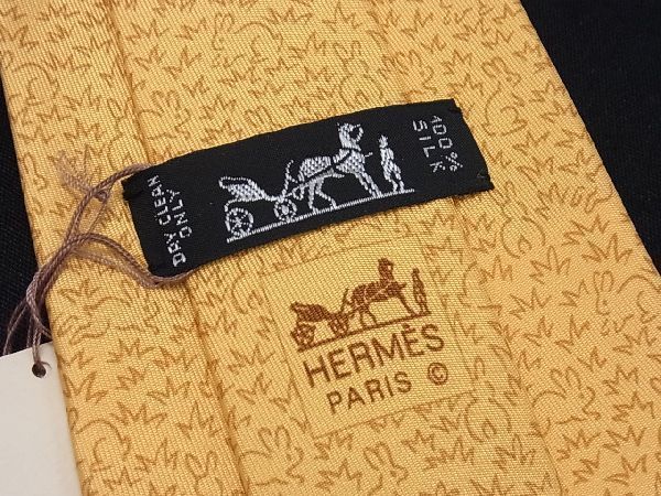 □新品同様□ HERMES エルメス シルク100% うさぎ ウサギ 兎 ネクタイ