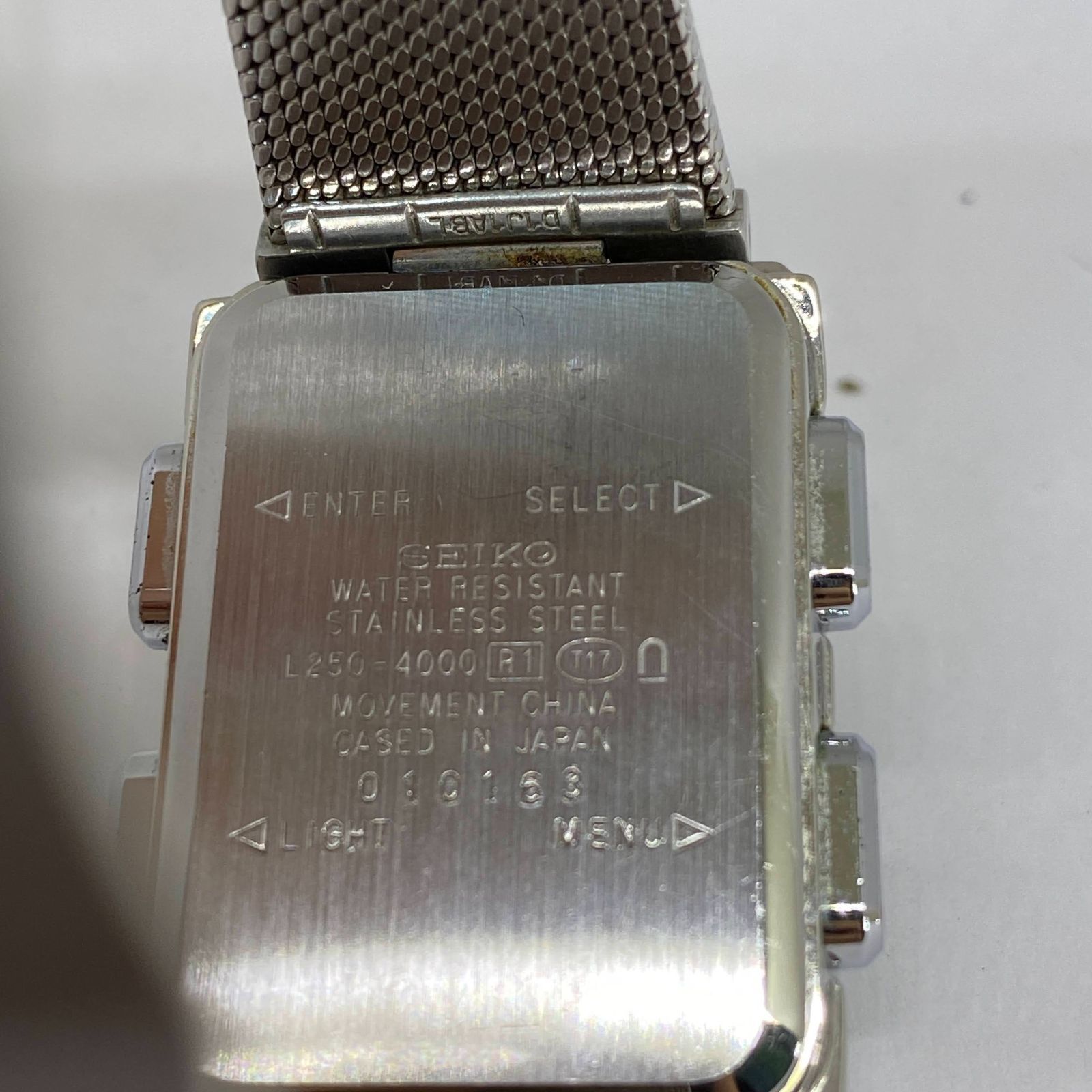 匿名配送 SEIKO デジタル腕時計 ジャンク品 三個セット