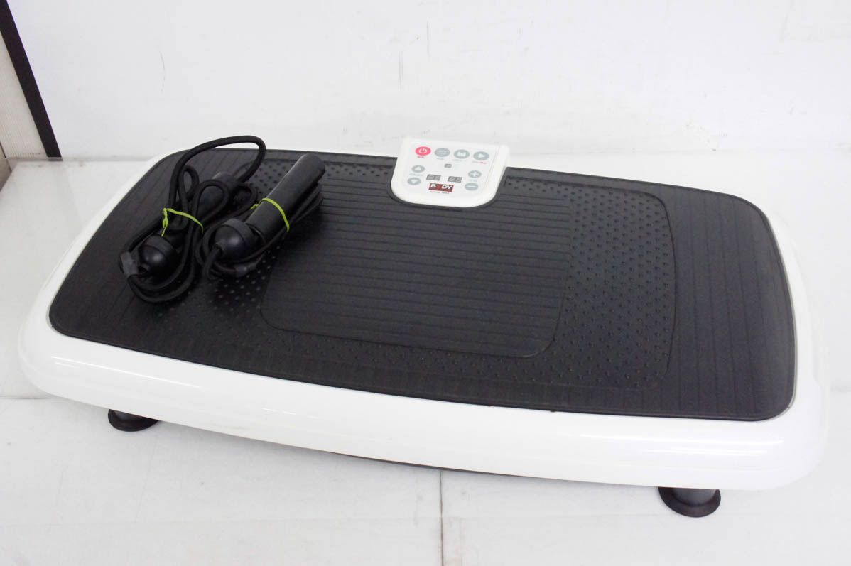 ※取りに来れる方限定【中古（使用回数少なめ）】TKクリエイト トリプルパワーウェーブ ブルブル運動器具 振動マシン 振動フィットネスマシン TKS61HM005 取りに来れる方限定【中古（使用回数少なめ）】TKクリエイト トリプル