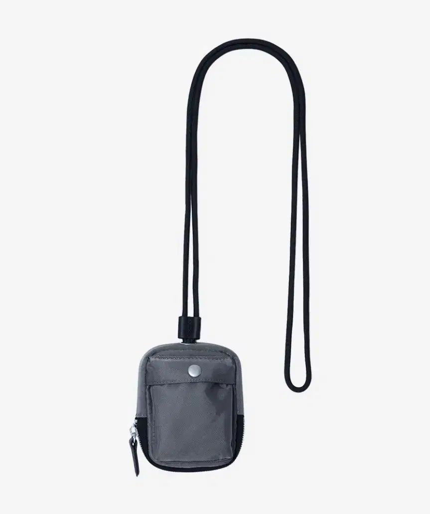 COS スリングクロスボディバッグ　グレー NYLON CROSSBODY SLING BACKPACK ナイロンクロスボディ スリング