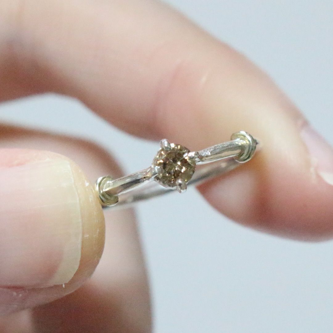 大人可愛い✴︎ 上品なモカブラウンダイヤモンドのK10小ワッカシルバーリング11号 大人可愛い✴︎上品なモカブラウンダイヤモンドのK10小ワッカ