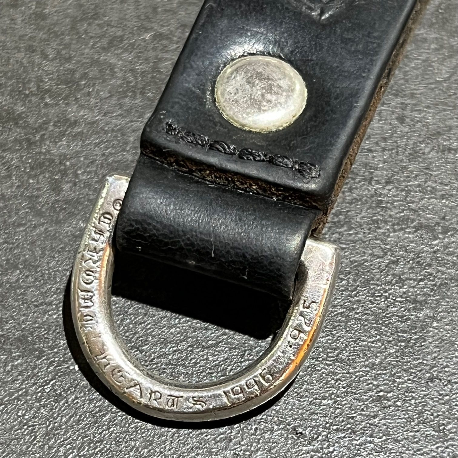 国内正規 CHROME HEARTS ベルトループ クロスボール Dカン レザー