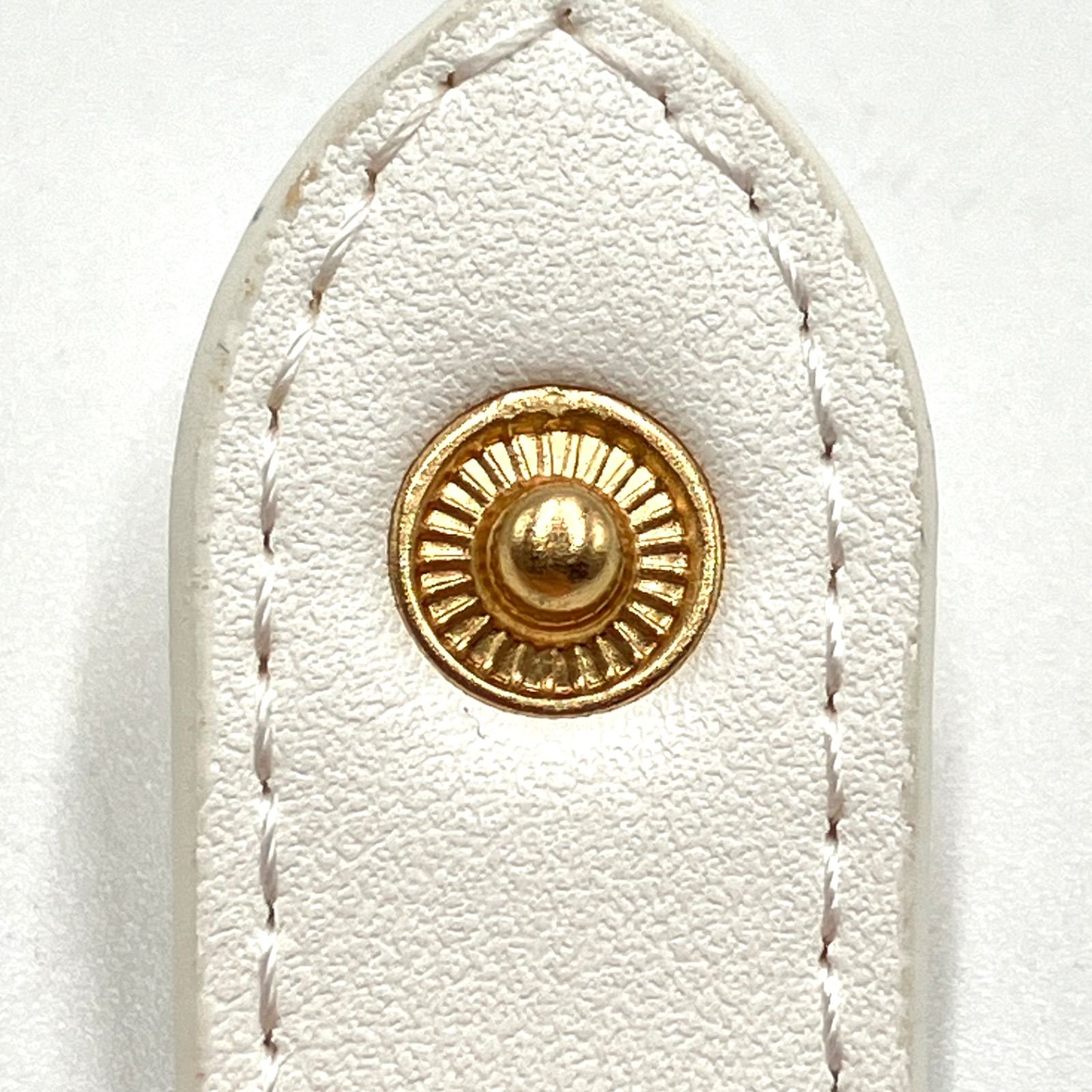 ✨新品✨CHANEL ココクラッシュVip チェーン付きポーチ ホワイト