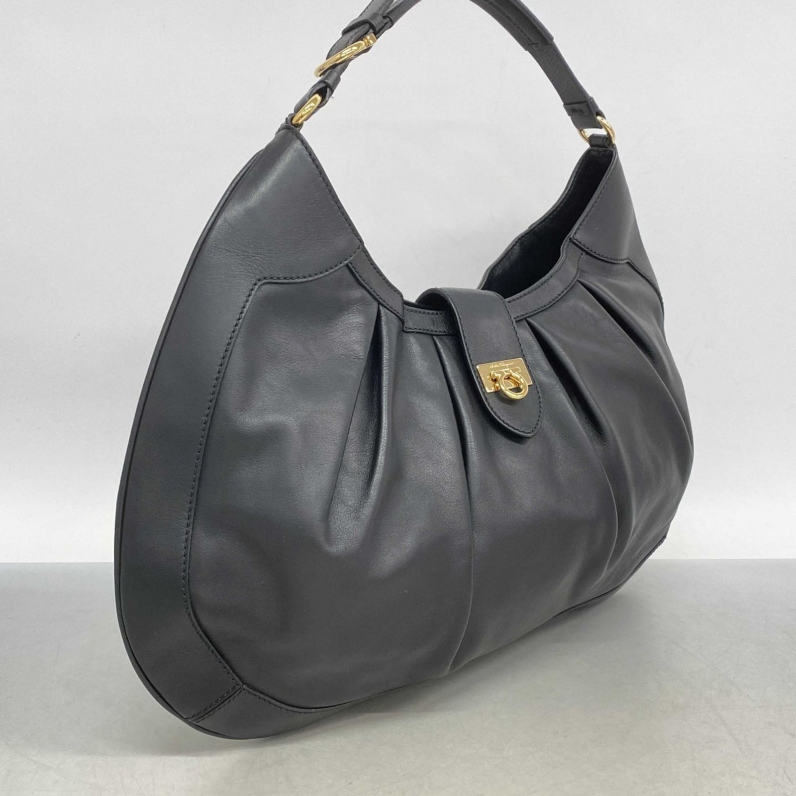 サルヴァトーレ フェラガモ Salvatore Ferragamo サルヴァトーレフェラガモ ハンドバッグ ガンチーニ レザー ブラック レディース