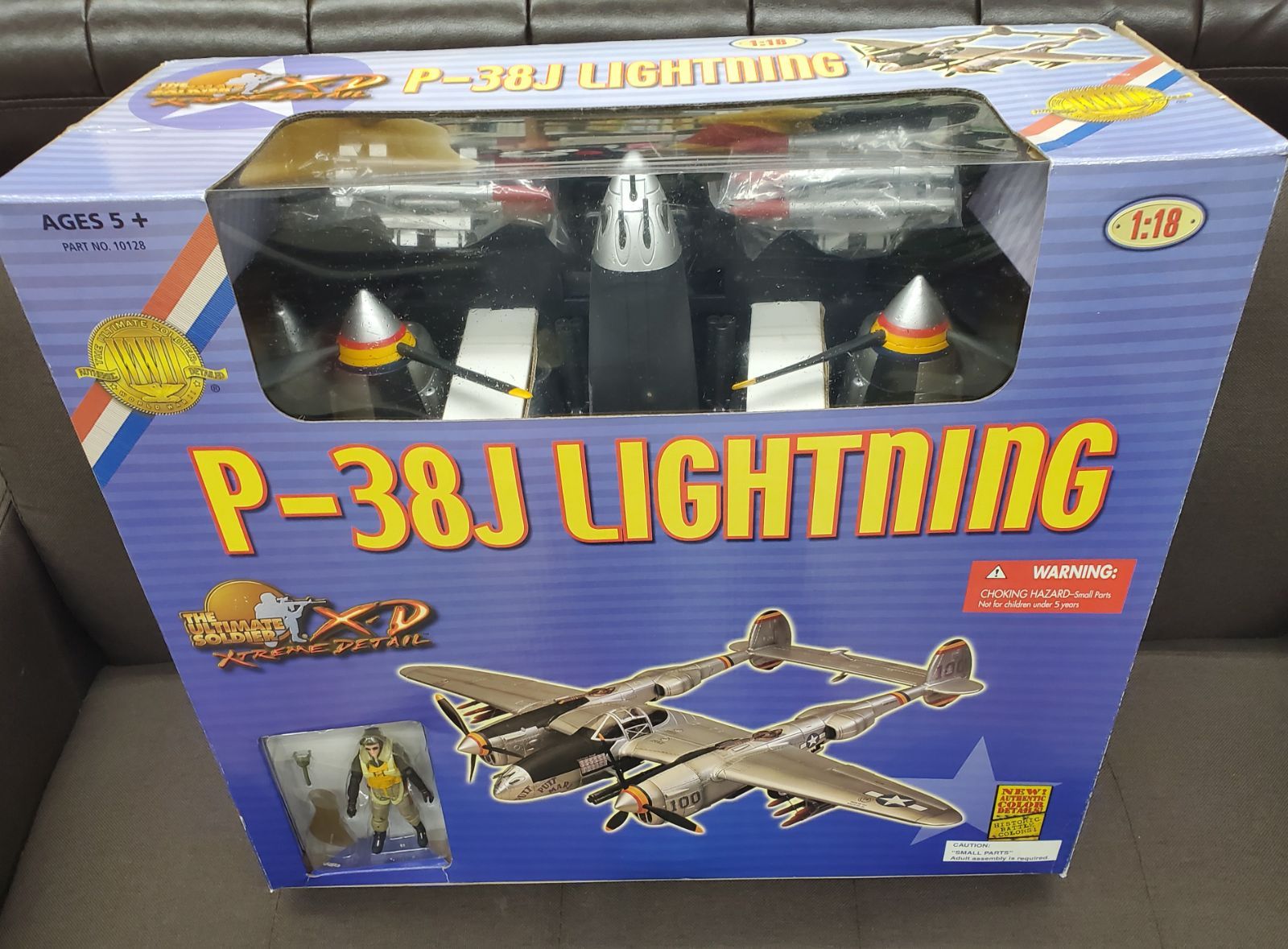 希少 21st Century Toys 1/18 P-38J ライトニング