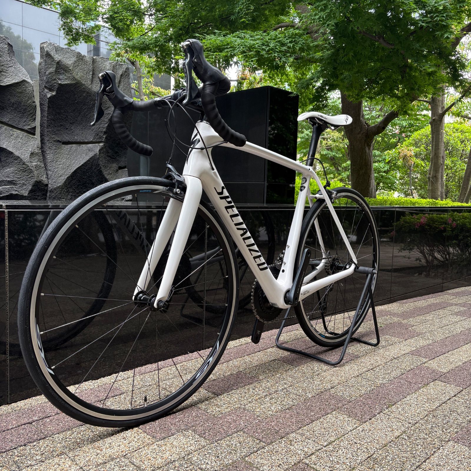 SPECIALIZED