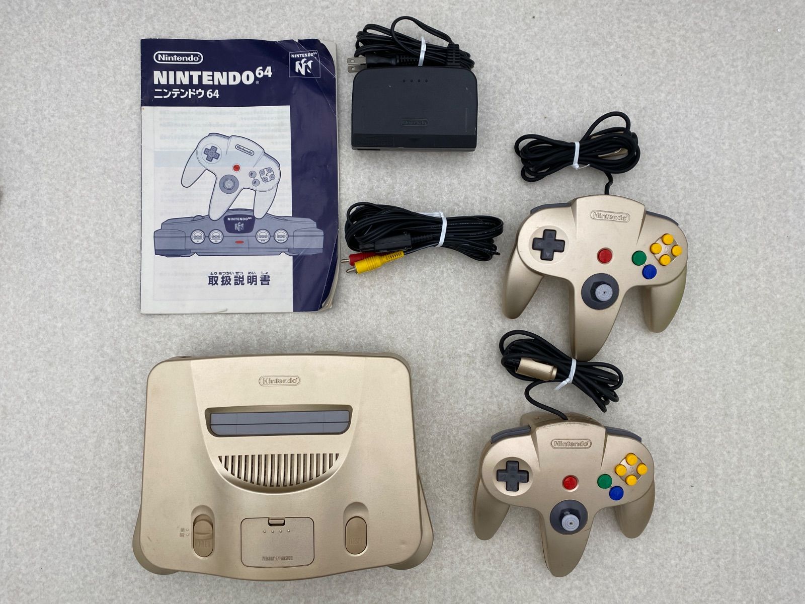 ニンテンドー64 本体 動作品 コントローラー２点