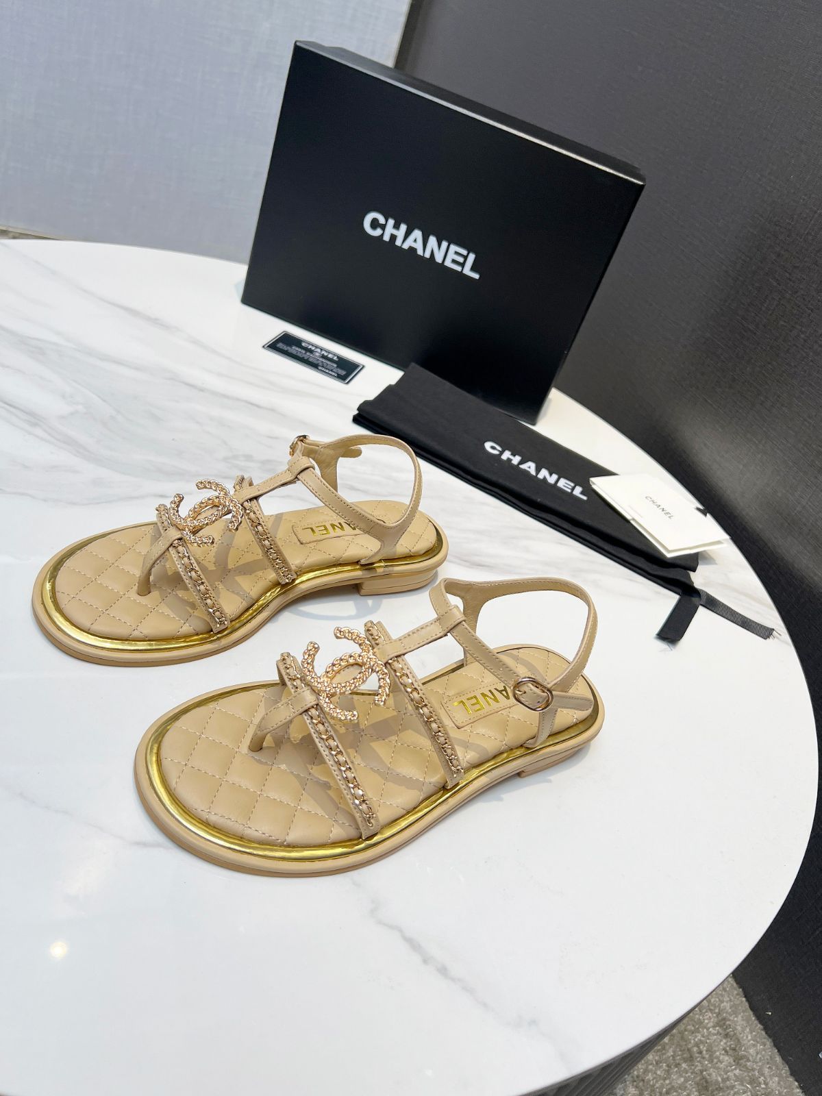 【花】CHANEL ♡ バックストラップサンダル サンダル レディース ウェッジソール バックストラップ ビジュー