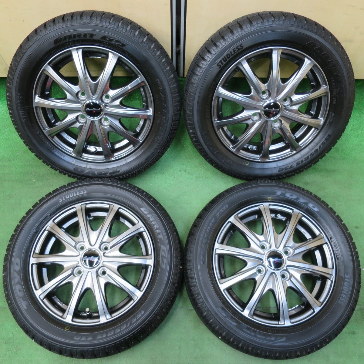 送料無料] バリ溝！キレイ！ほぼ10分☆スタッドレス 155/65R13 