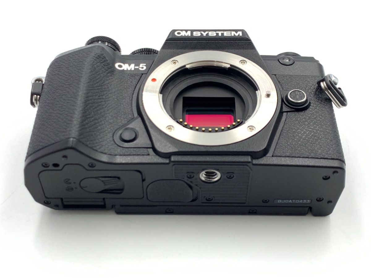 OM SYSTEM OM-5 ボディー ブラック 中古 美品 OM SYSTEM OM-5 ボディ