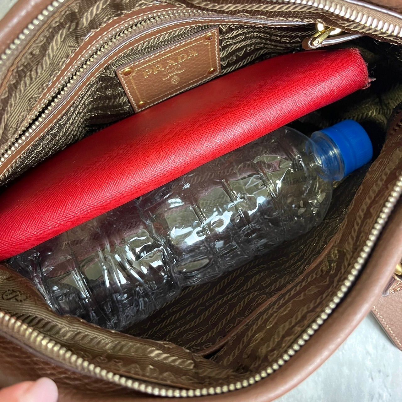 ✨良品✨ PRADA プラダ 2way ショルダーバッグ ハンドバッグ ロゴ金具 