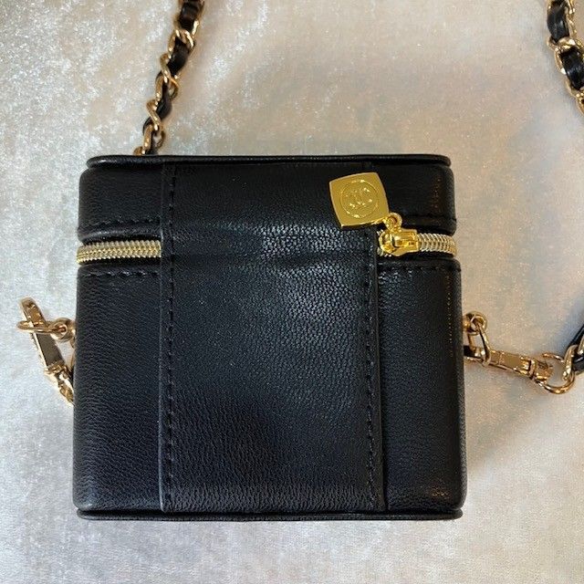 Lillyaya　日本未入荷♡CHANE シャネル限定　リップケース サリー 様専用日本未入荷♡CHANE シャネル限定 リップケース