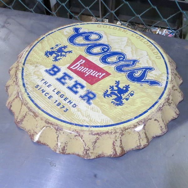 ボトルキャップ メタルサイン Coors Banquet Weathered【クアーズ 