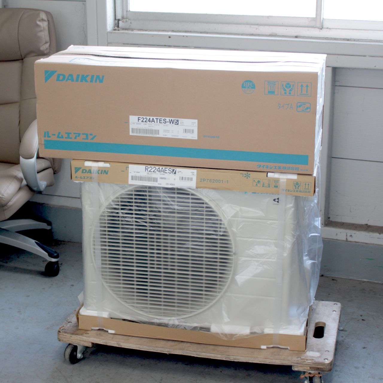 新品 未使用 2024年モデル DAIKIN F224ATES-W5 エアコン T004)【未開封品/Eシリーズの2024年モデル】DAIKIN ダイキン S224ATES