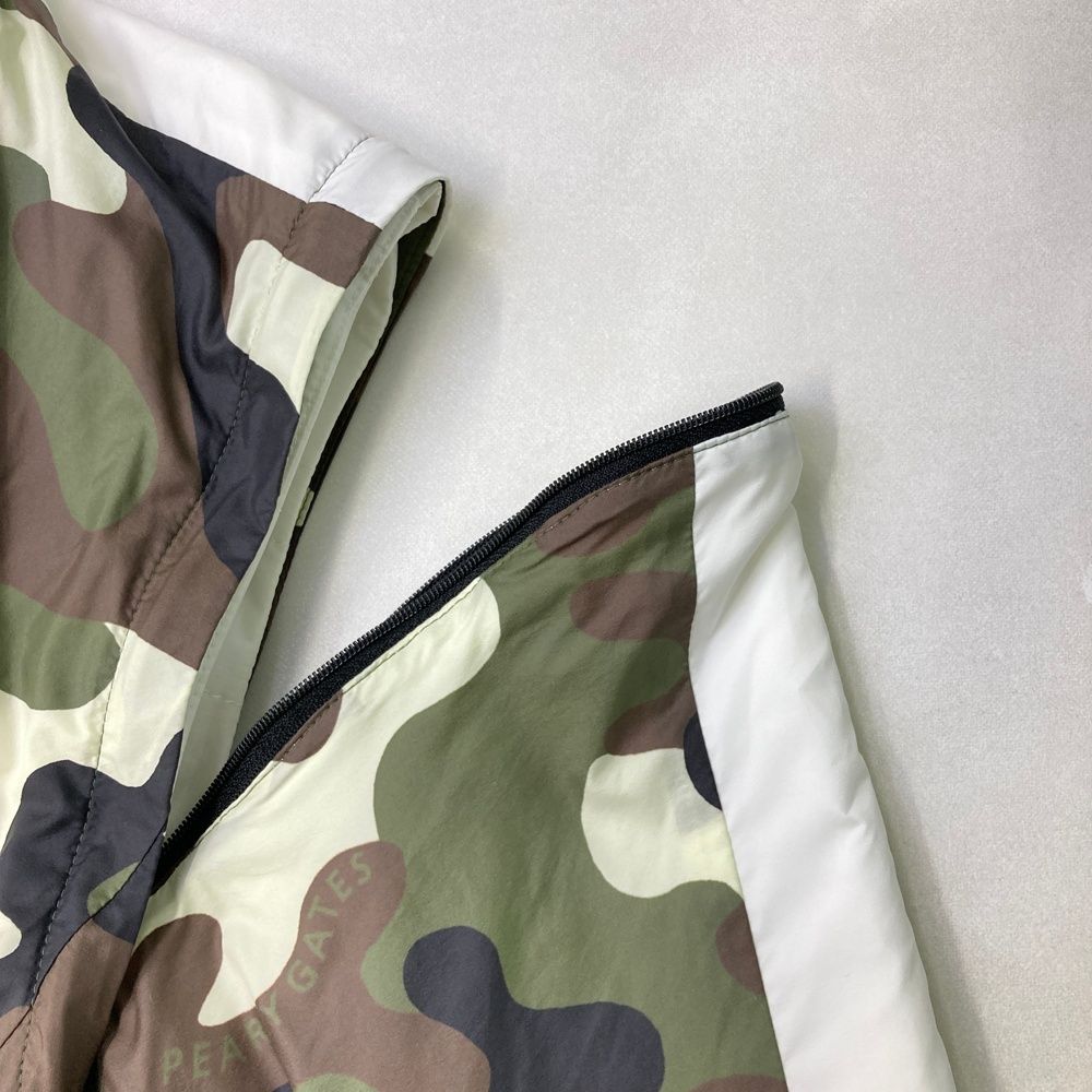 マークアンドロナ ジップパーカー 黒×シルバー 星総柄 カモフラ柄地