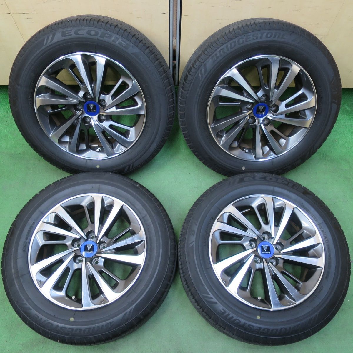 バリ溝！8.5分★トヨタ プリウス 純正 195/65R15 スタッドレス ミシュラン X-ICE XI3 15インチ★