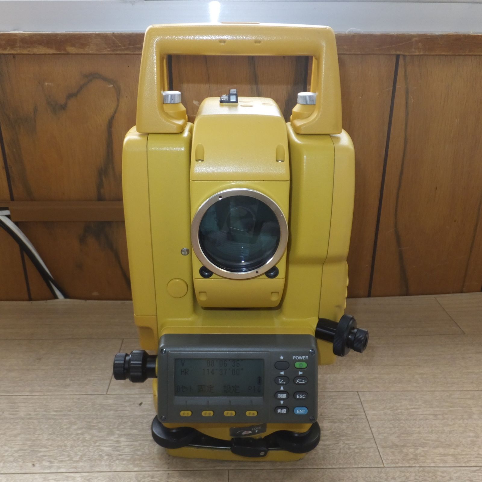 TOTAL STATION