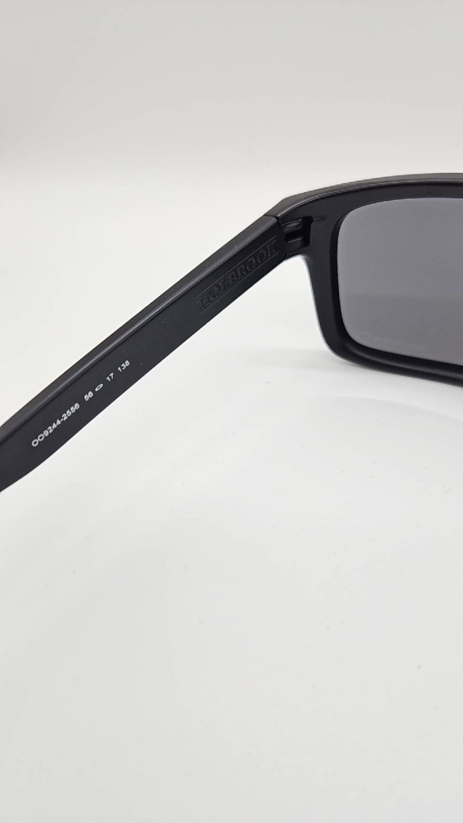 OAKLEY HOLBROOK 009244-2556 138 サングラス 偏光レンズ
