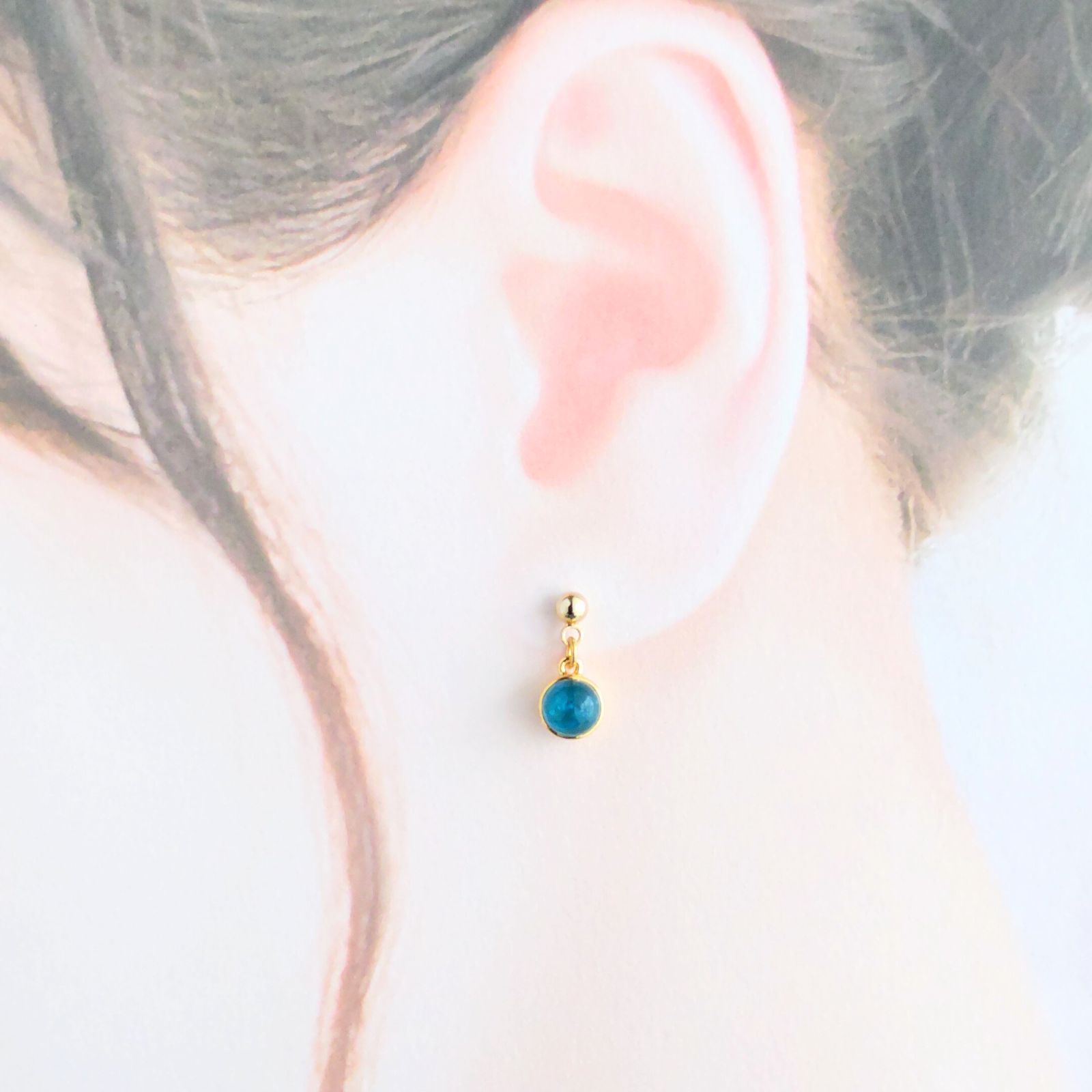 宝石質 ネオンブルーアパタイト 水面のきらめき ポストピアス（フープ 