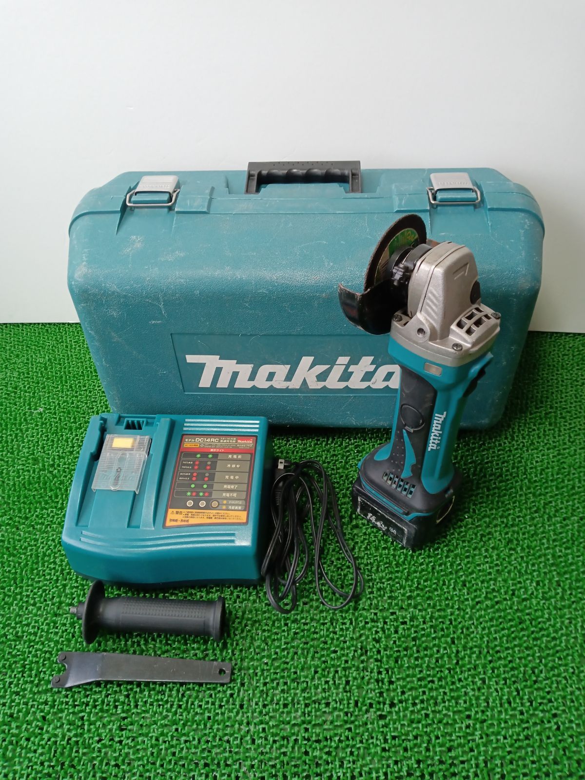 即購入OK！中古品】マキタ makita 充電式ディスクグラインダ