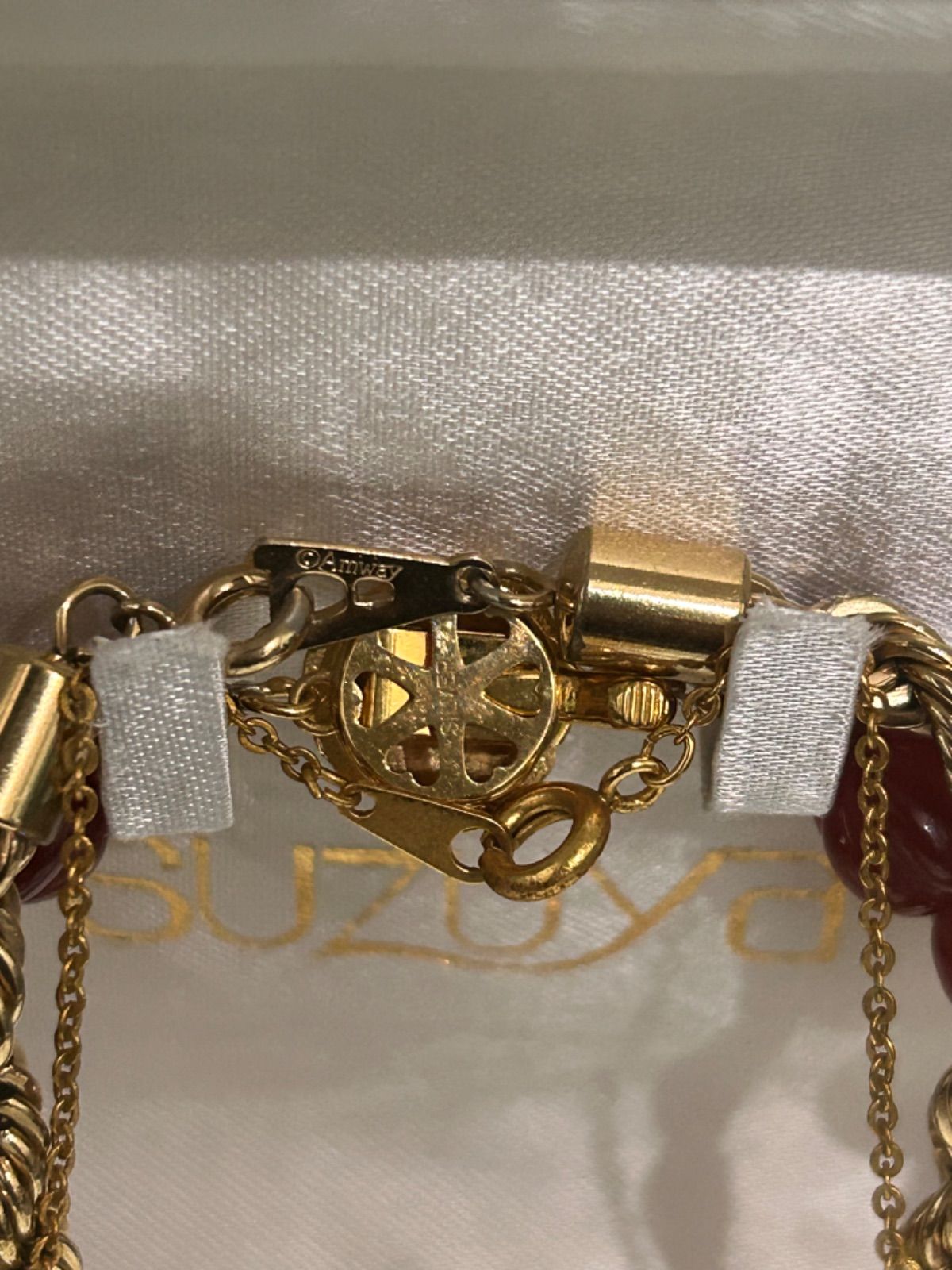 遺品整理 アクセサリー まとめ ブローチ ネックレス イヤリングなどなど生前整理 遺品生前整理アクセサリーまとめ売りネックレス、ピアス、リング